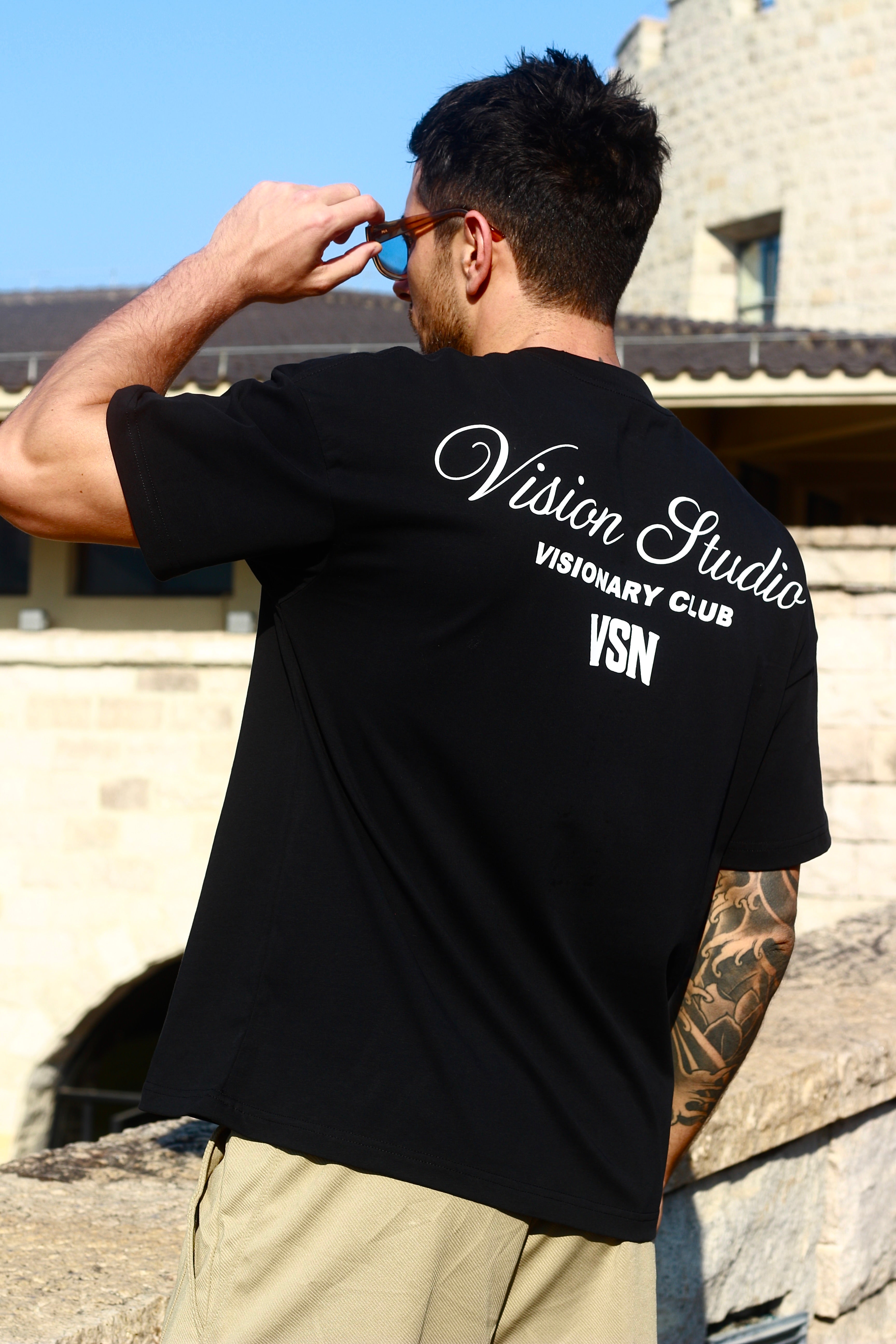 VSN CLUB BLACK TSHIRT
